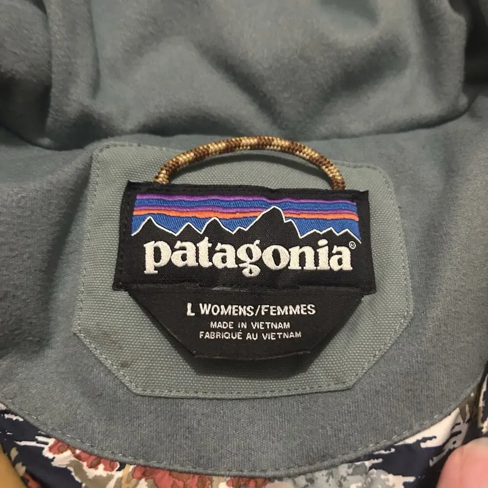 Patagonia Women’s Bivy Hooded Down Vest Size Large Cute Lining - Picture 3 of 7